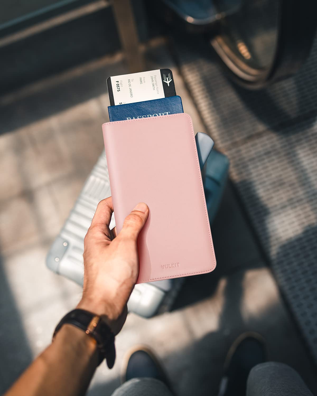 VULKIT Passport Holder Wallet RFID Blocking Travel Wallet for Mens & Womens