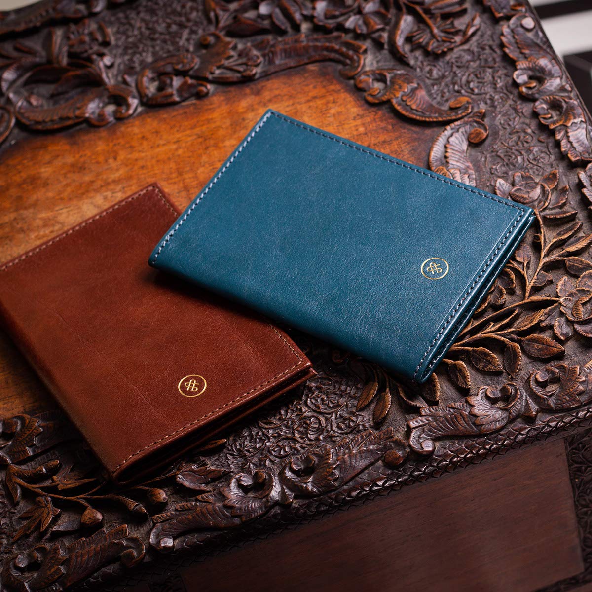 Maxwell Scott - Luxury Leather Passport Holder Cover for Luxury Travel - Made from Full Grain Hides - The Prato Petrol Blue